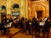Koncert chóru w kościele Jezuitów podczas Święta Orchidei w Concepción; Boliwia